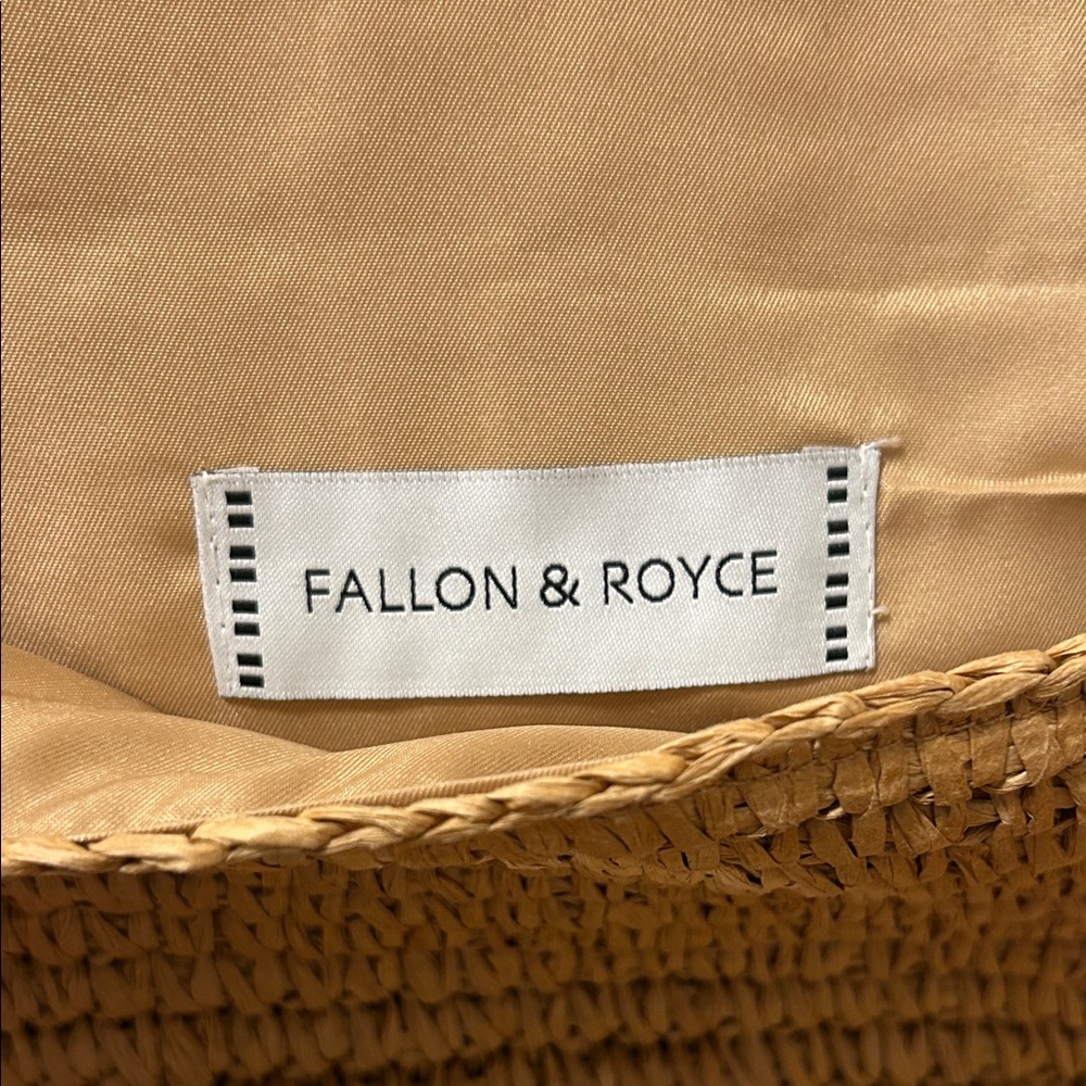Fallon and‎ Royce Woven Straw Fold Over Clutch Handbag - Picture 3 of 5